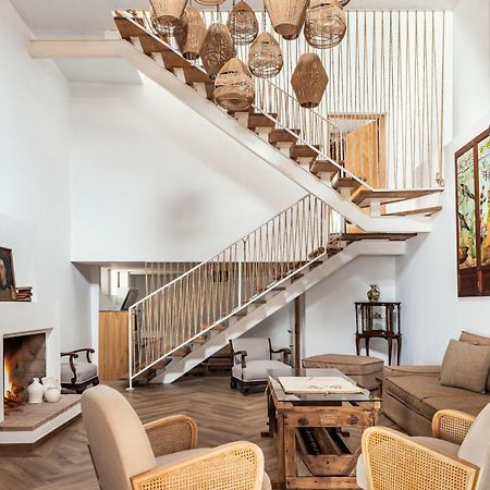 Apartamentos Turisticos El Patio Del Nogal グアダルペ エクステリア 写真