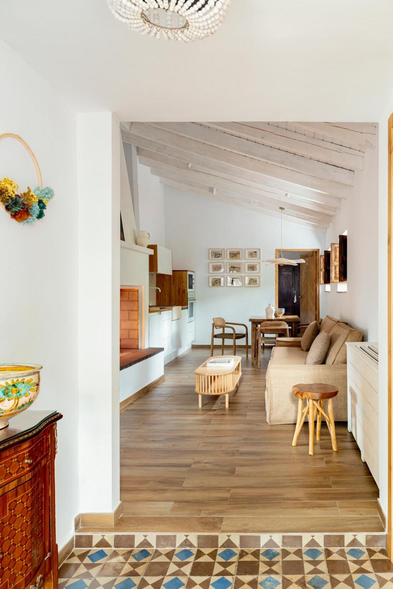 Apartamentos Turisticos El Patio Del Nogal グアダルペ エクステリア 写真