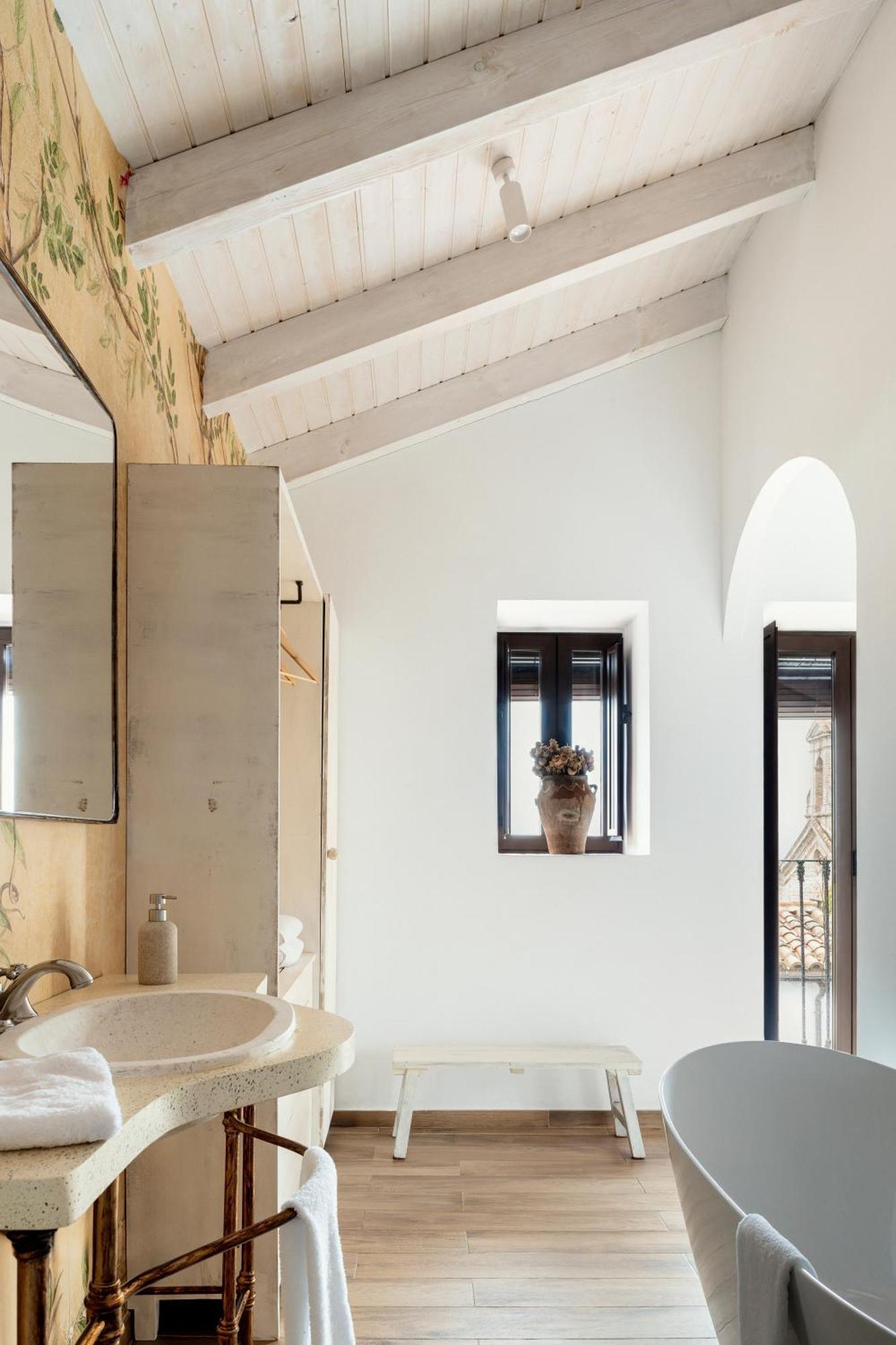 Apartamentos Turisticos El Patio Del Nogal グアダルペ エクステリア 写真